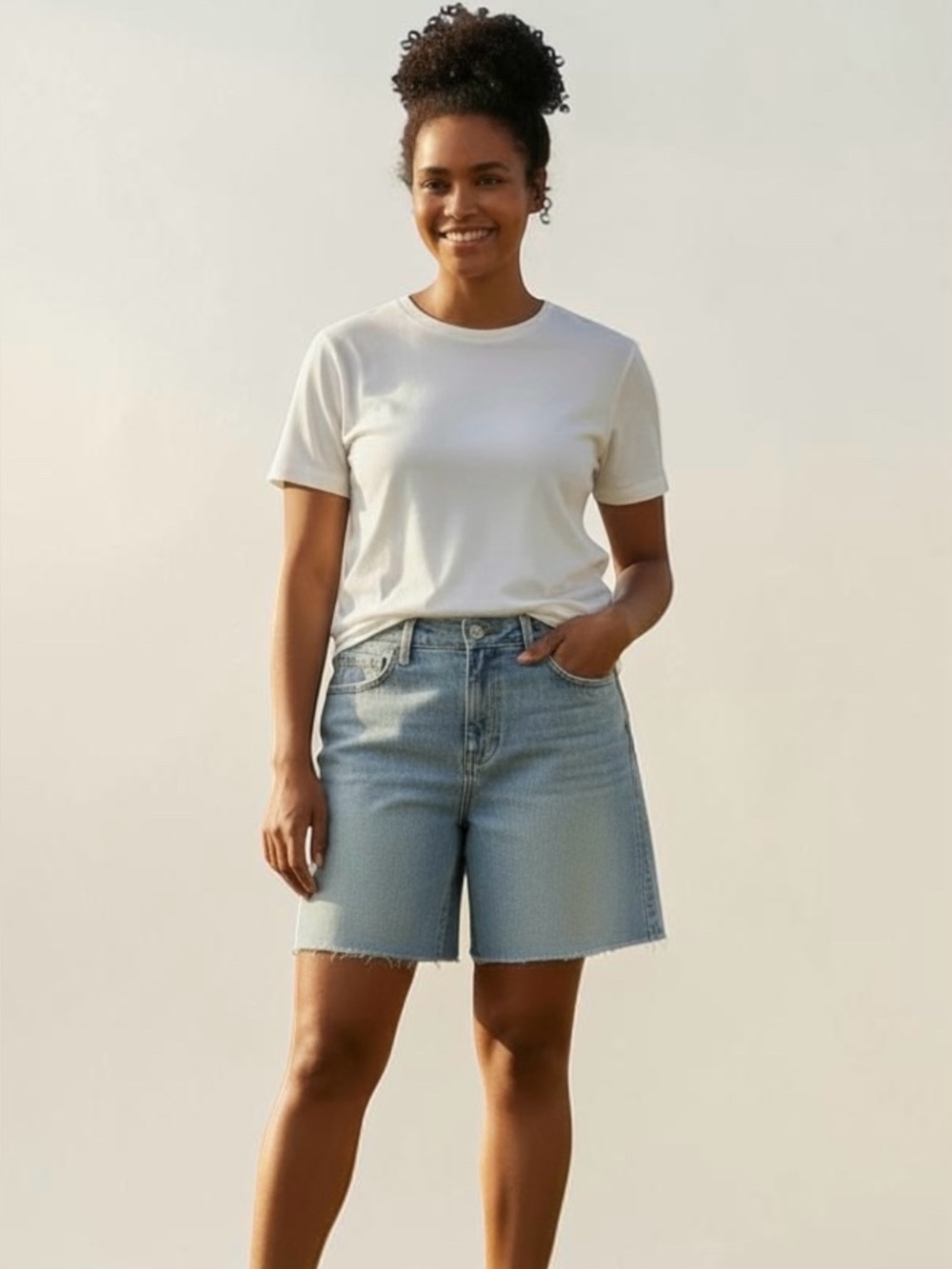 NEW Levi Strauss Classic High-Rise Light Blue Stretch Denim Shorts, 20W